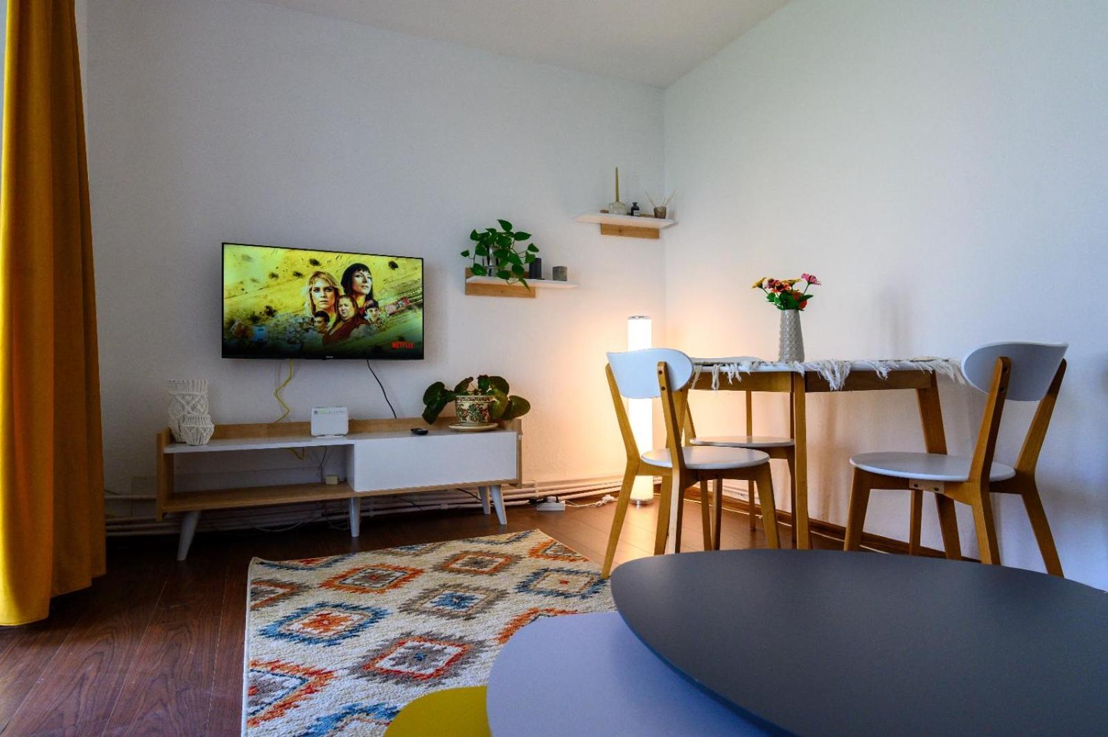 Apartament Corina Cu Parcare Bistrita  Exterior photo